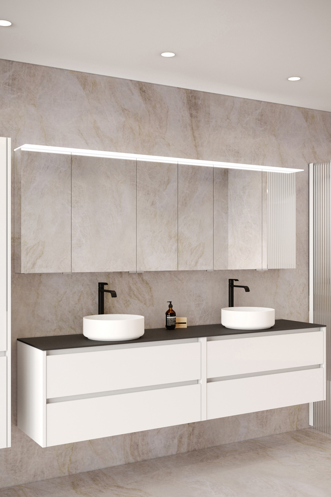 Six door mirror cabinet with light visor Modena Q14